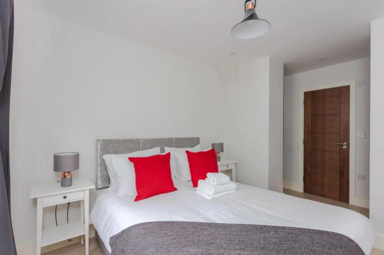 Spacious And Modern Apartment In Pimlico Лондон Екстериор снимка